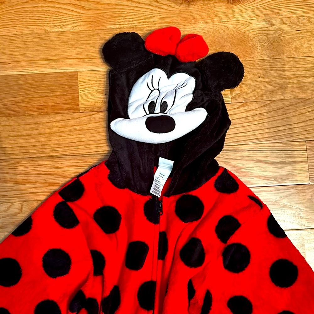 Minnie Mouse fitted onesie